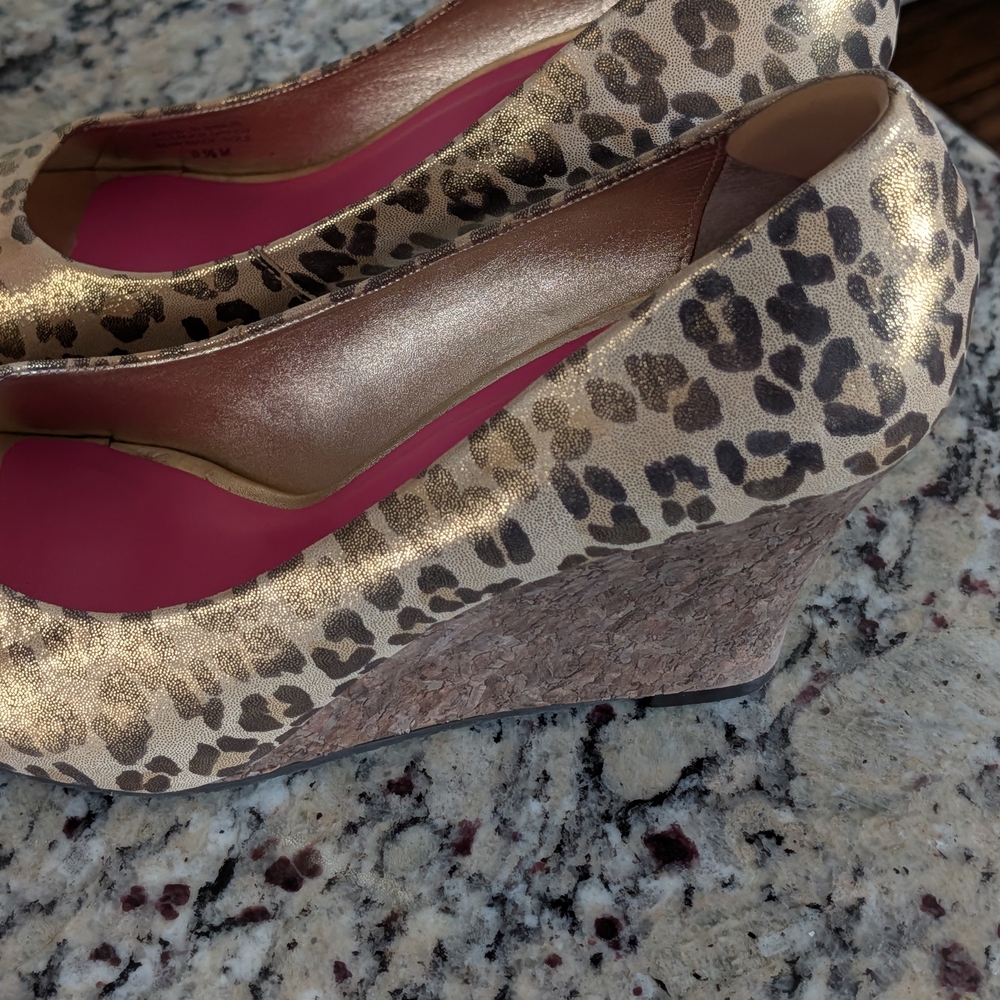 Lilly Pulitzer Leopard Print Resort Chic Wedge Sandal Sz 8.5 - Picture 7 of 14